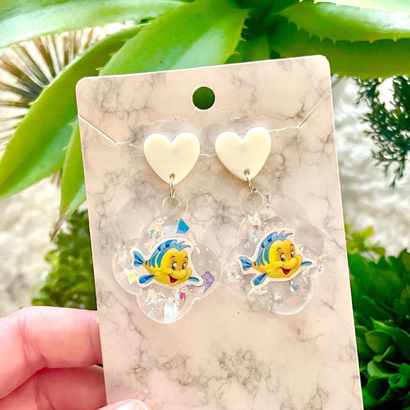 Flounder Acrylic Earrings - Picture 2 of 4